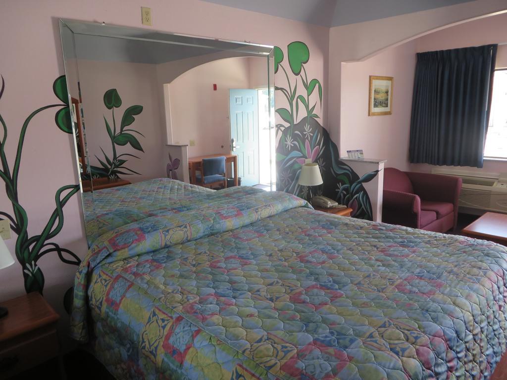 Travelers Inn And Suites Liberty Cameră foto